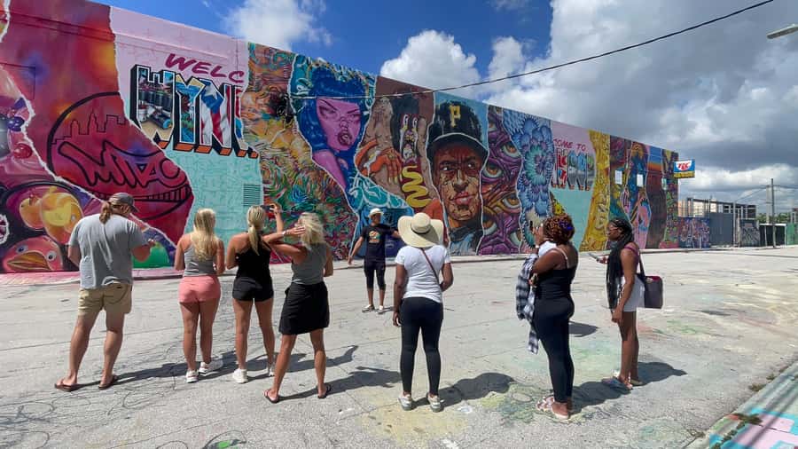 Miami: highlights Walking & Sightseeing tour - Key things to know before you go