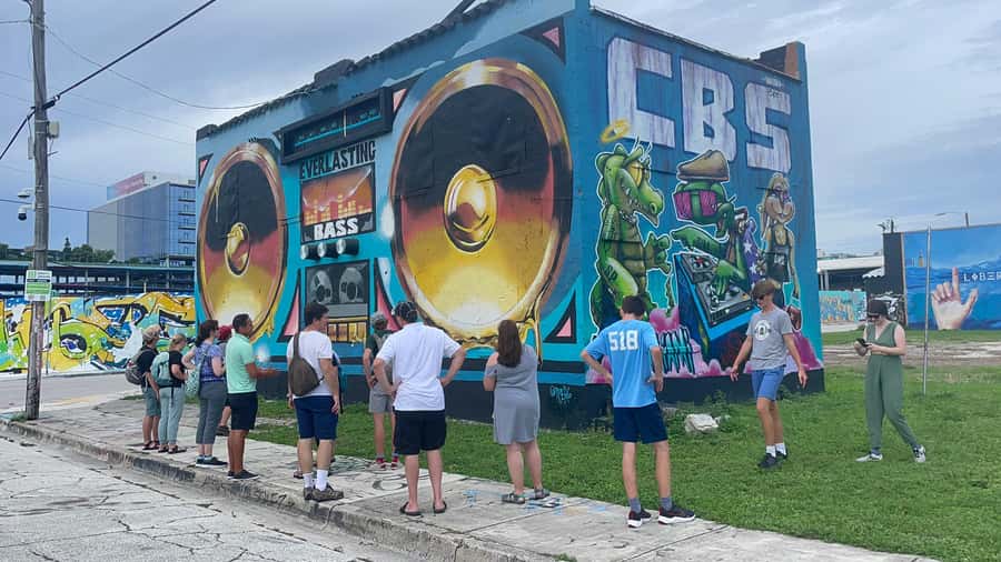 Miami: highlights Walking & Sightseeing tour - Guide quality is the real difference, and the names matter
