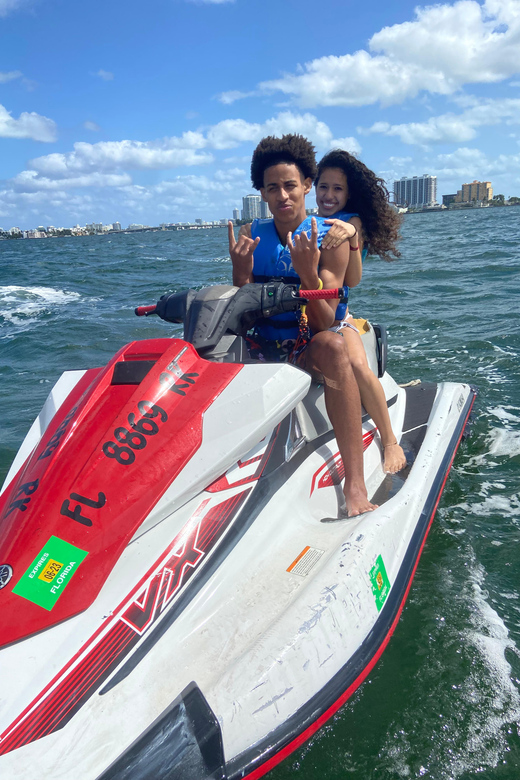 Miami: Jet Ski Adventure with Complimentary Speed Boat Ride - Starting at 401 Biscayne Blvd: Where the day actually begins