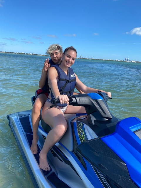 Miami: Jet Ski Adventure with Complimentary Speed Boat Ride - The return cruise and the onboard break: Stay for the hangout