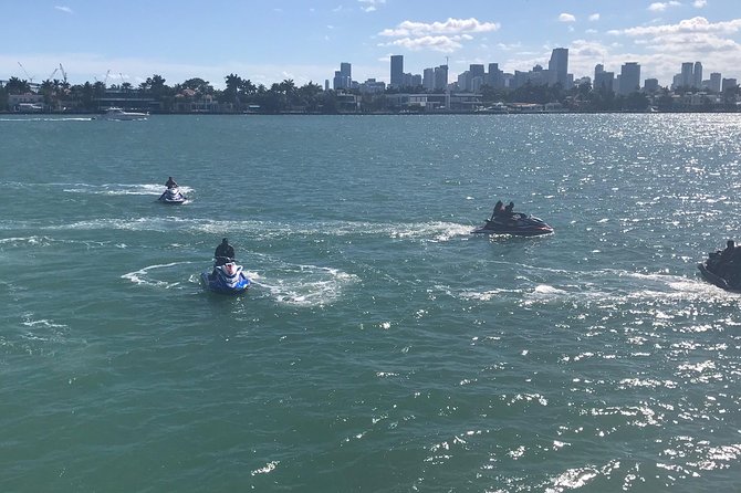 Miami Jet Ski Rental: chase the Ocean, ride the Waves - Where you start: Bayside Marketplace and a smooth handoff