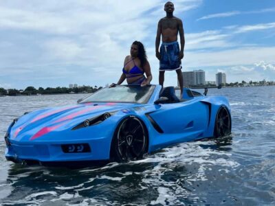 Miami JetCar: 1 Water JetCar Rental | 1h - Getting to the Huge Yellow Chair at Hard Rock Cafe in Bayside