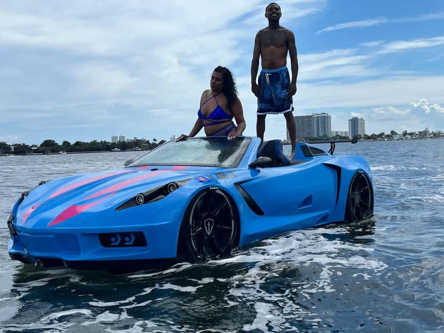 Miami JetCar: 1 Water JetCar Rental | 1h - Getting to the Huge Yellow Chair at Hard Rock Cafe in Bayside
