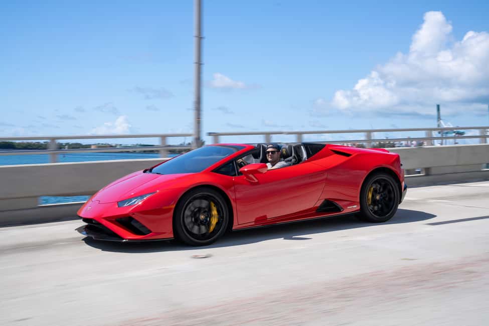 Miami: Lamborghini Huracán Ultimate Driving Tour Experience - Where it starts: the check-in point on Collins Avenue