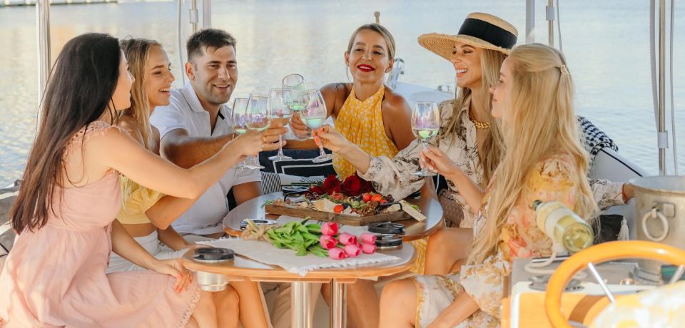 Miami: Luxury E-Boat Cruise with Wine and Charcuterie Board - Key things I’d zero in on before you book