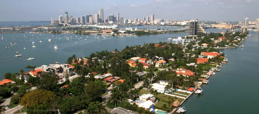 Miami: Luxury Private Helicopter Tour - Indian Creek and Intracoastal Mansions: Celebrity-Island Aerial Glances