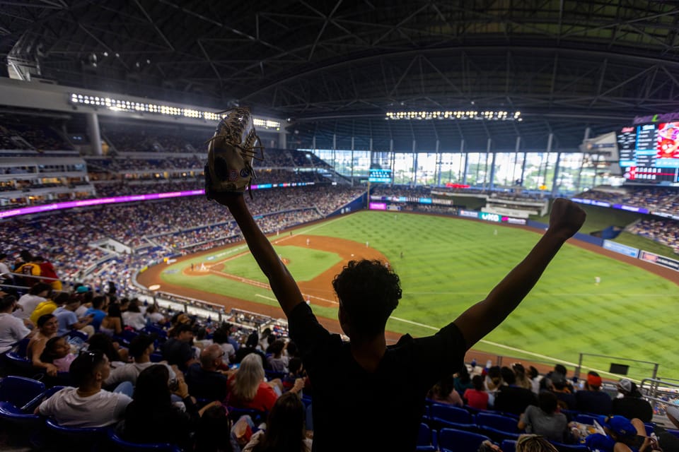 Miami Marlins Baseball Game Ticket at LoanDepot Park - LoanDepot Park: Modern Roof, Skyline Views, and Real Game Noise