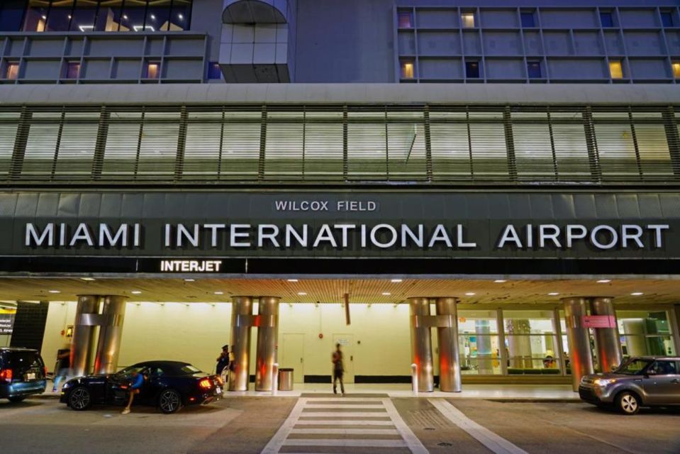 Miami: Miami International Airport & PortMiami Transfer - Price and value for groups up to 14