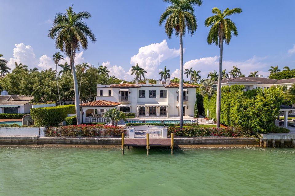 Miami: Miami Skyline Vintage Yacht Cruise, - Key things to know before you board
