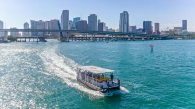 Miami: New Years Eve Fireworks Cruise on Biscayne Bay - The catamaran ride: shaded comfort and famous islands on the route