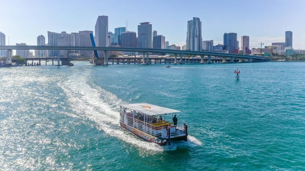 Miami: New Years Eve Fireworks Cruise on Biscayne Bay - The catamaran ride: shaded comfort and famous islands on the route