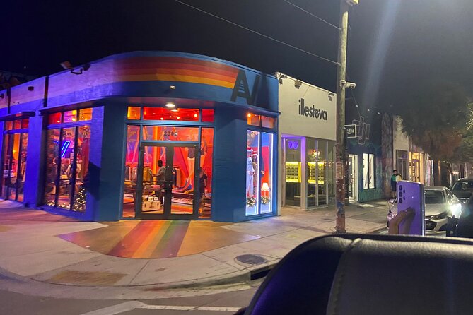 Miami Panoramic Tour By Night - Stop 2: Miami Beach and Art Deco at Night
