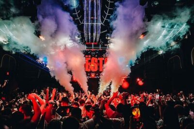 Miami: Party Bus, Club Entry, and Open Bar Night Experience - Rooftop Pre-Party (10:30 PM to 12:30 AM): The Best Value Window