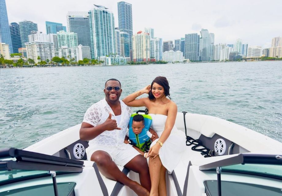 Miami: Private Boat Rental with champagne and captain - Coconut Grove to Rickenbacker Causeway: how the route is paced