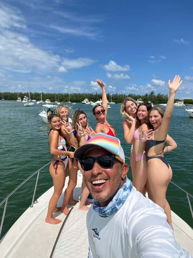 Miami: Private Boat Tour with Captain and Skyline Views - What to bring (and what you must not bring on deck)