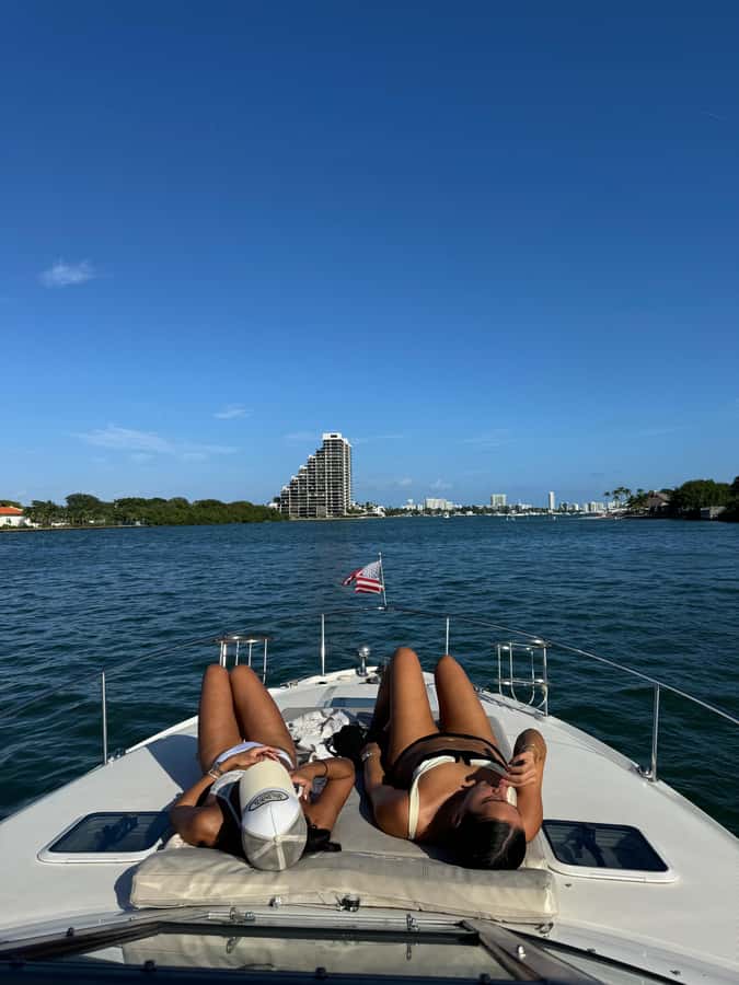 Miami: Private Boat Tour with Captain and Skyline Views - Safety and comfort: what the captain does (and what you should ask)
