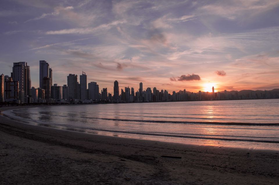 Miami: Private Customized Walking Tour with a Local Host - Meeting Your Local Host in Miami (Hotel, Airbnb, or a Landmark)