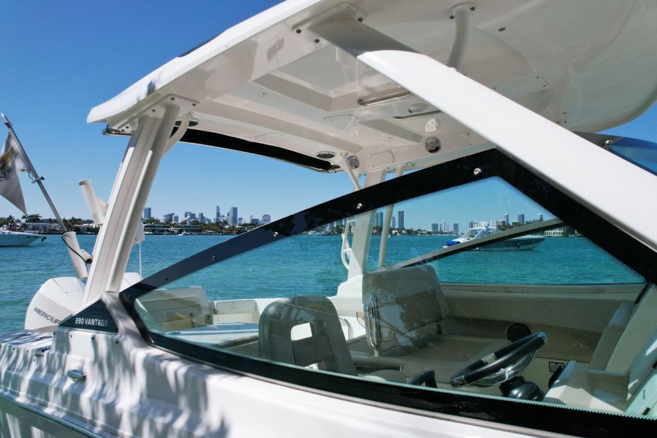 Miami: Private Star island, Miami Skyline & Miami River Tour - A 2-hour private Miami cruise that feels like the easy version of a yacht day