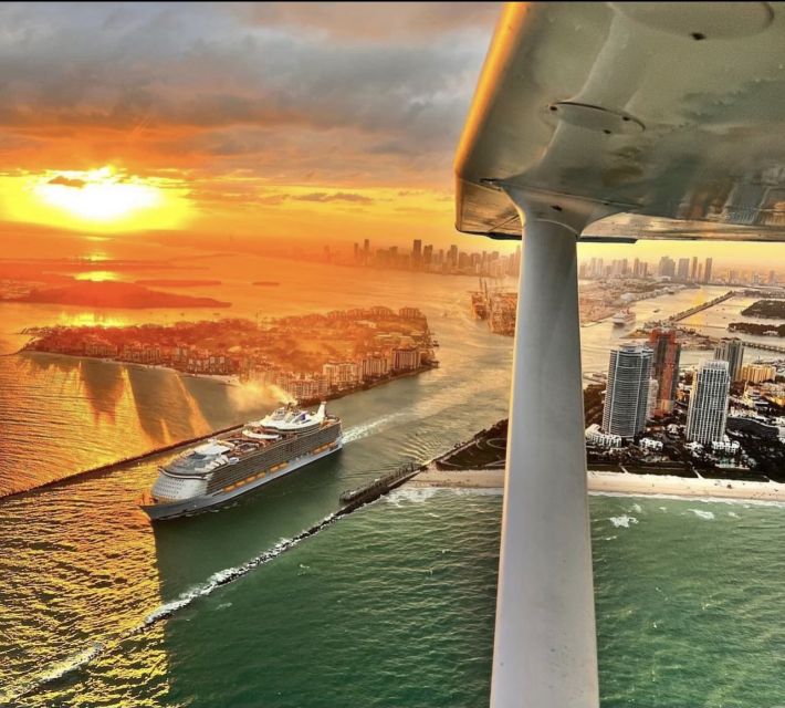 Miami: Romantic 1-Hour Private Flight Tour with Champagne - Champagne Toast, but Keep It Non-Alcoholic