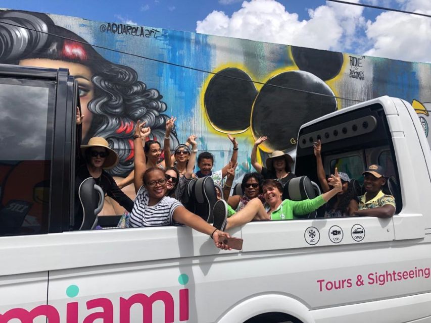 Miami Sightseeing Tour in a Convertible Bus - The convertible with transparent roof: your moving viewpoint