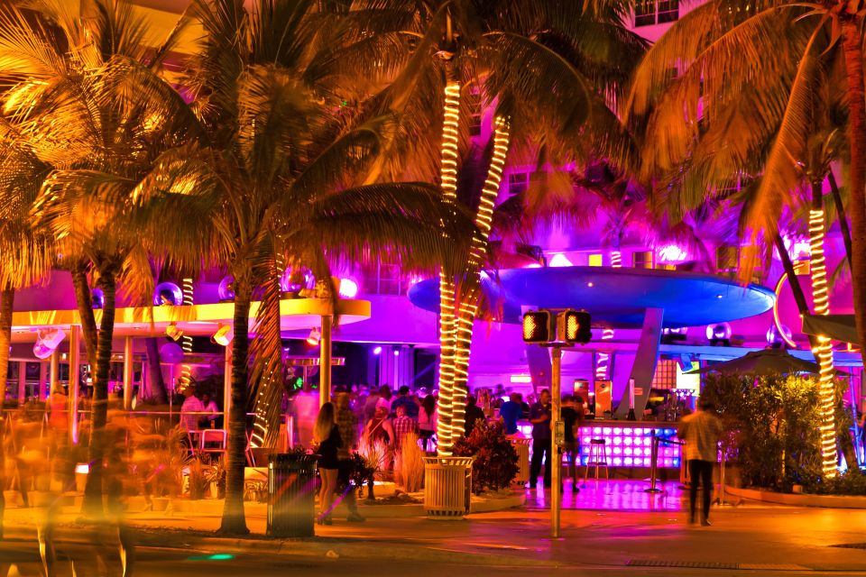 Miami: Small Group Night Tour with Skyviews Wheel Ride - Skyviews Miami Observation Wheel: what nearly 200 feet changes