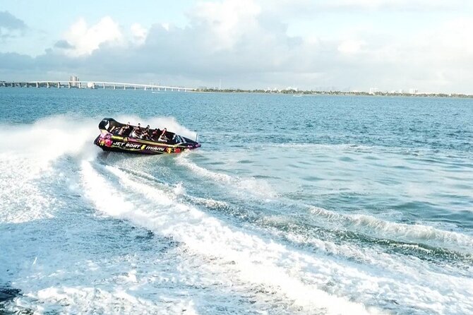 Miami Speed Boat South Beach & Hard Rock Meal at Bayside Marketplace - Weather, speed, and the small rules that can make or break your day