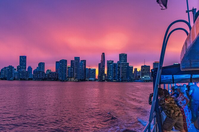 Miami Sunset and City Lights Cocktail Cruise - Open Bar Reality: What Unlimited Drinks Means on the Water