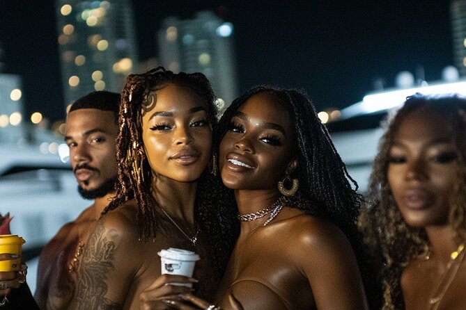 Miami's Top Yacht Party: Neon Nights with 3 Hr Open Bar Cruise - Bayside Marketplace to the marina: why the start matters