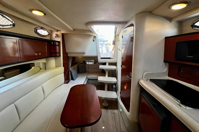 Private 4 Hours Sea Ray 34 Foot Yacht Rental in Miami - Captain rules: how you choose the cruise and what to plan for