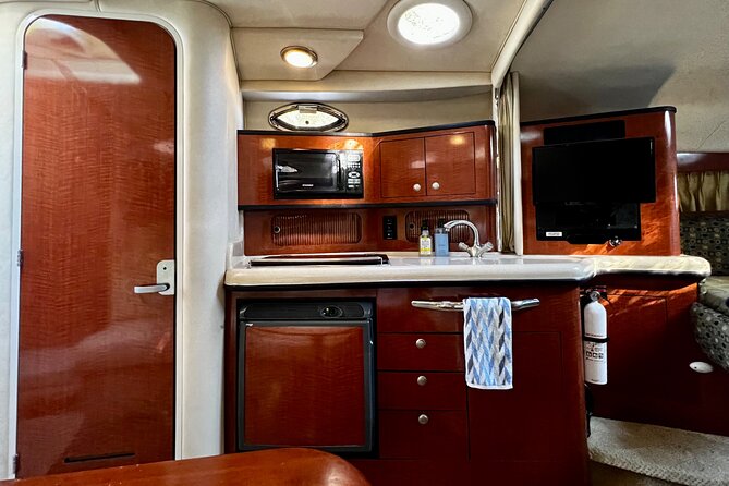 Private 4 Hours Sea Ray 34 Foot Yacht Rental in Miami - Meeting at 2215 NW 14th St: how location affects your start