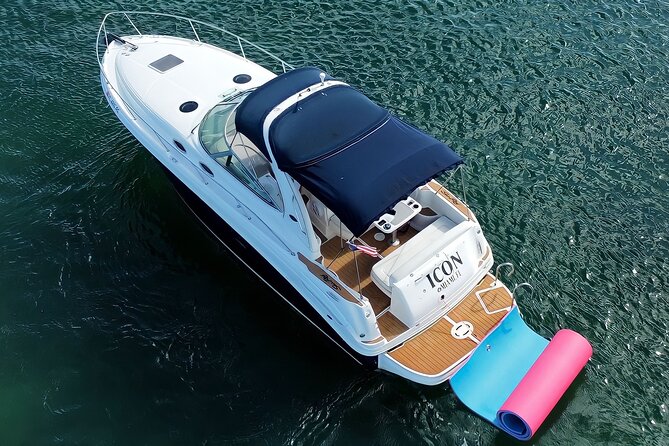 Private 4 Hours Sea Ray 34 Foot Yacht Rental in Miami - Onboard setup that makes groups relax: cooler and sound system