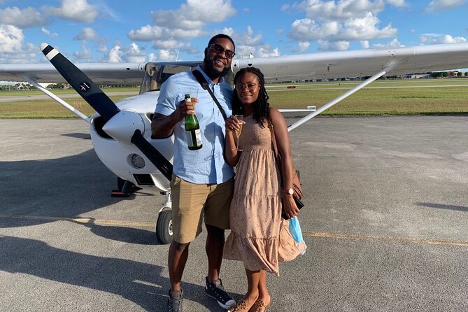 Private 60 Minute Romantic Excursion Air Tour with Champagne - Finding the Meet Point: Where Your Flight Starts