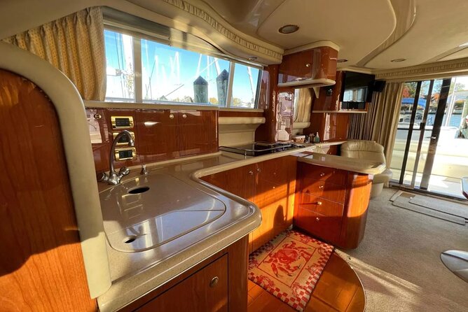 Private Luxury Yacht Cruise Tour in Miami Beach and Biscayne Bay - Onboard Comfort That Makes the Trip Feel “Luxury,” Not Just Fancy