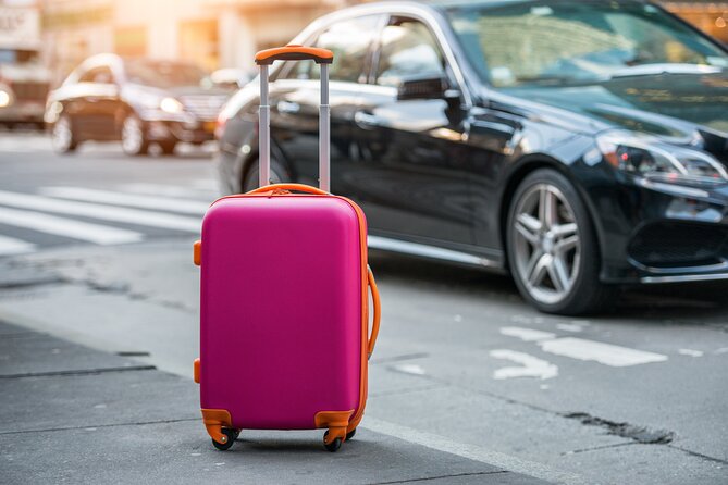 Private Transfer in Miami (MIA) to Airport ,Home, Hotel or Work - Meeting points and mobile ticket: how to avoid the “where are you?” moment