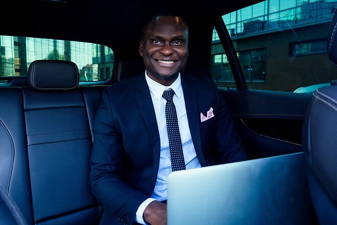 Private Transfer in Miami (MIA) to Airport ,Home, Hotel or Work - Drivers, communication, and the reality of independent operators