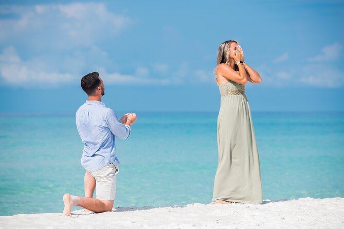 Private Vacation Photoshoot with Photographer in Miami Beach - What you’ll do during the session: photogenic spots plus real-life pacing