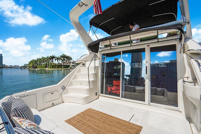 Private Yacht Tour Miami - Best-fit occasions: birthdays, bachelorettes, families, and corporate time