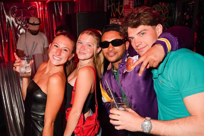 Pub Crawl Miami Wynwood - Entering Wynwood at 9:00 pm: the pace that makes this work