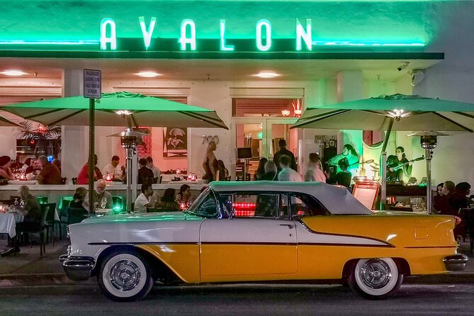 Self-Guided Audio Tour - Miami Art Deco - Stop in the Park: A Quick Reset Between Facades