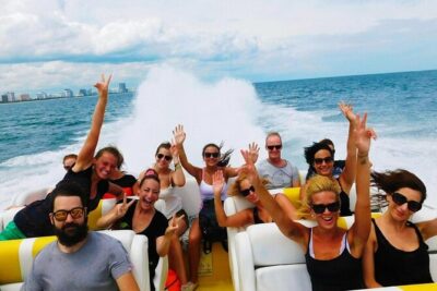 Small-Group Miami City and Speedboat Tour & Hotel Pick-up - South Pointe Park: The Best Photo Spot Start