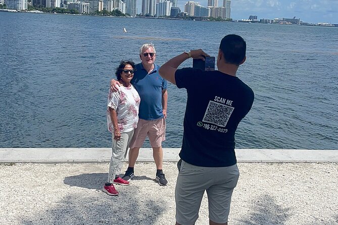 Small group Miami City Tour–Discover Miami like a VIP (14pax) - Coconut Grove and the waterfront marketplace stop