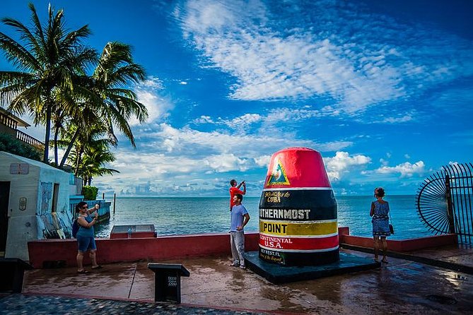 Small-group private Key West tour with expert guide - Comfort and practicalities: what to bring for a long bridge-heavy day