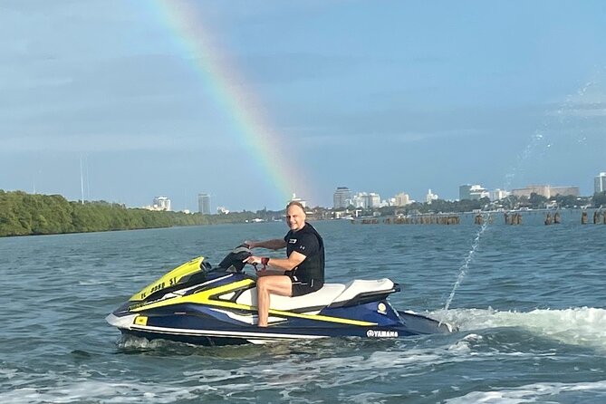 South Beach Jet Ski Rental departs Bayside Marketplace - Price and real costs: is $89.99 actually a deal?