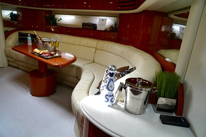 The BIG Sundancer Rental in Miami Beach - Practical tips so your day runs smooth (and looks great in photos)