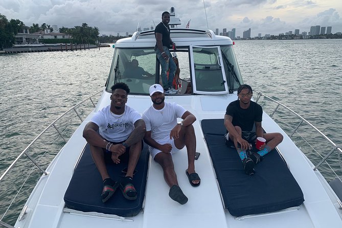 The highlight of your Vacation! - Should You Book Angel Charters for Your Miami Water Day?