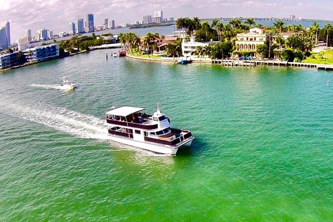 Tour Miami - Coconut Grove Walking Moment: Oldest Neighborhood Energy