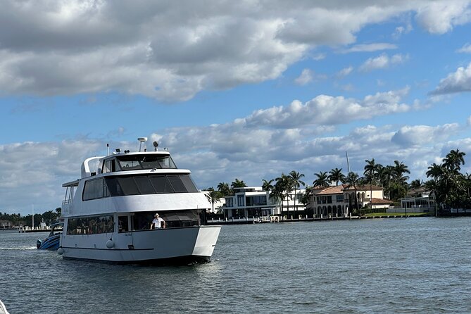 VIATOR EXCLUSIVE CRUISE: Miami Party Boat & Millionaire Homes - Star Island and Millionaire-Home Clusters: The Real Reason People Book