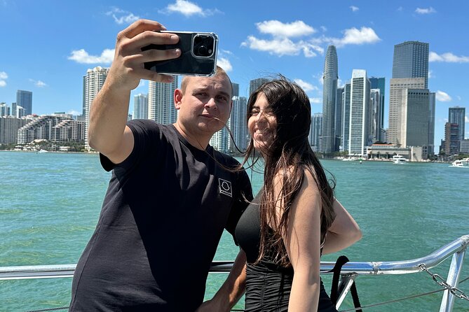 VIATOR EXCLUSIVE CRUISE: Miami Party Boat & Millionaire Homes - Onboard Vibe: Music, Hosts, and Using the Ride for Photos