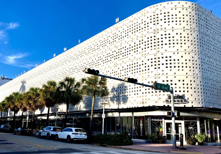 Walking Tour with Cocktails(optional) Miami - Price value: is $41 a good deal?