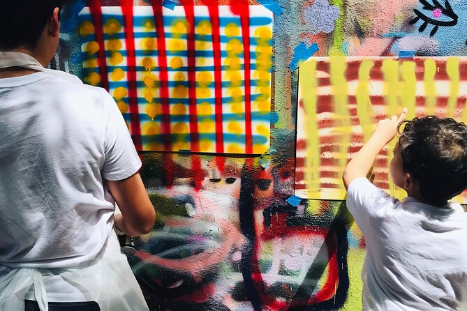 Wynwood Graffiti Experience - Wynwood street art meets a real spray can lesson